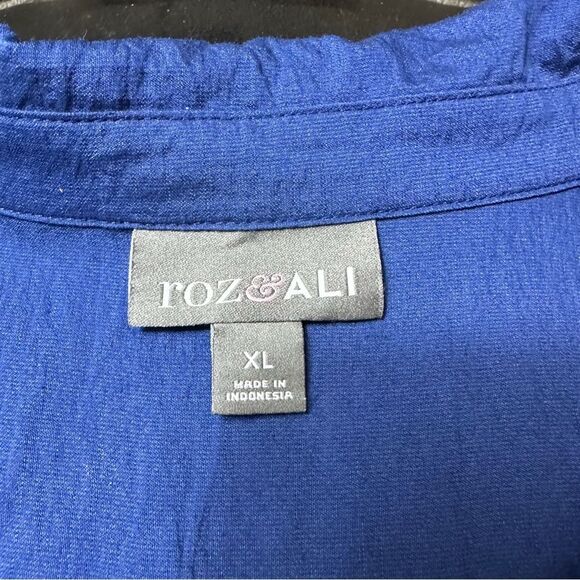 Roz & Ali Women’s Long Sleeve Button-Up Blouse - Dark Blue - Women’s XL - Picture 5 of 6